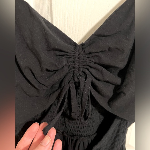 Hollister black romper size M - Picture 4 of 4